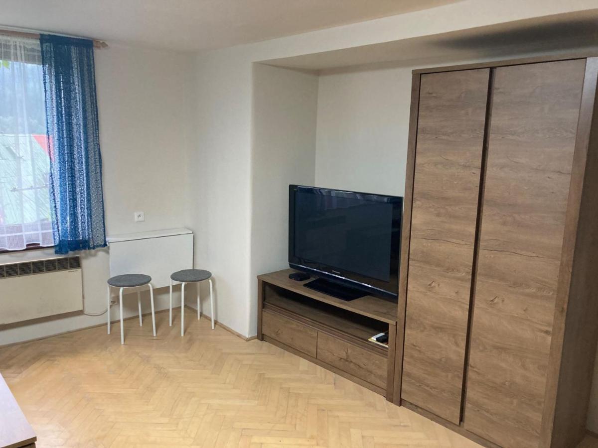 Apartman Rekys Jiretin pod Bukovou Εξωτερικό φωτογραφία